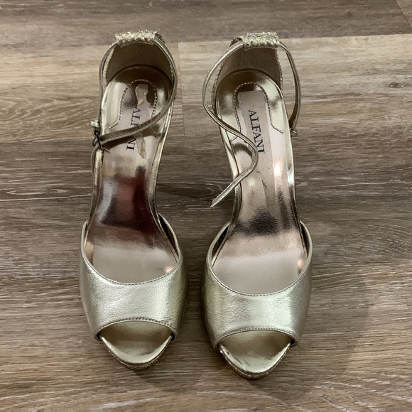 Alfani-Lyla Evening Platform Sandals EUC - Picture 2 of 10